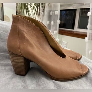 Lucky Brand Booties Western Women's Peep-Toe Heels size 8.5